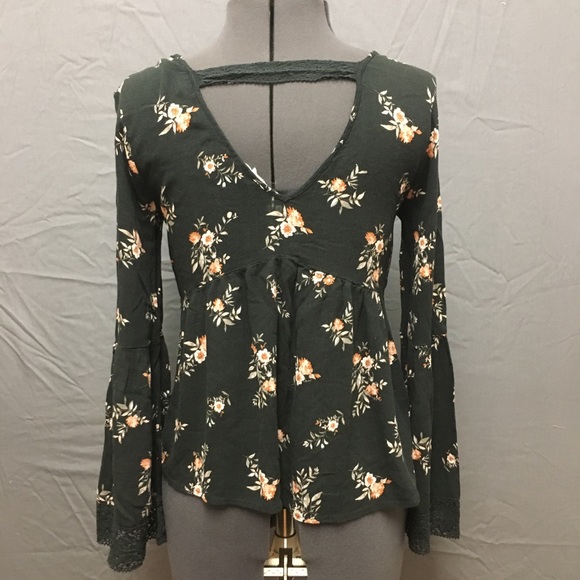 Floral Black Blouse - Picture 4 of 7